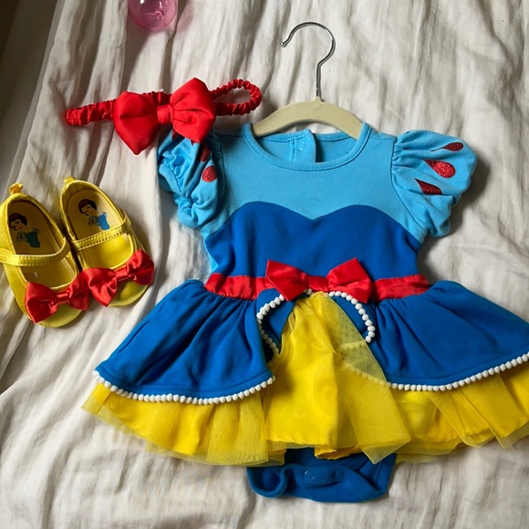 Baby Snow White costume